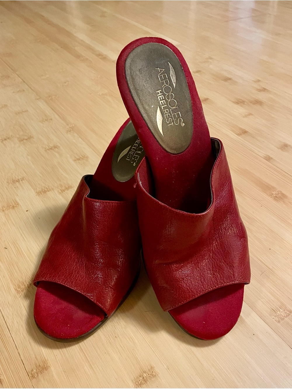 AEROSOLES Red Open-Toe Leather Mule